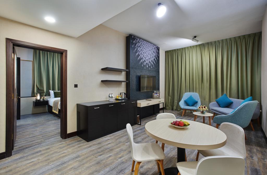 Time Express Hotel Al Khan Sharjah Luaran gambar