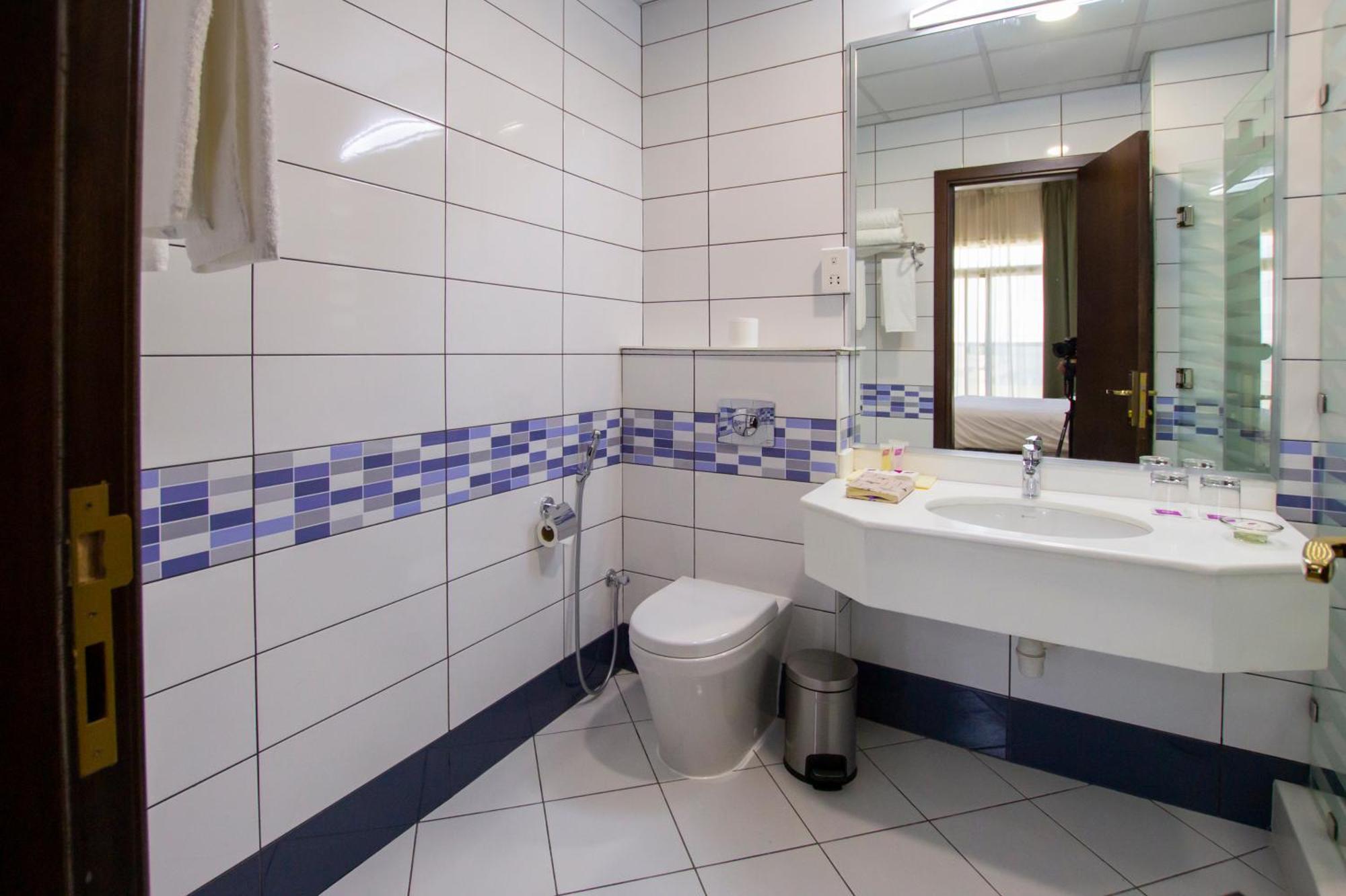 Time Express Hotel Al Khan Sharjah Luaran gambar