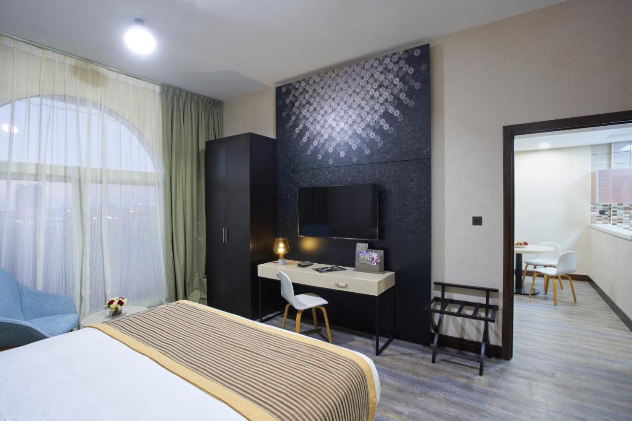 Time Express Hotel Al Khan Sharjah Luaran gambar