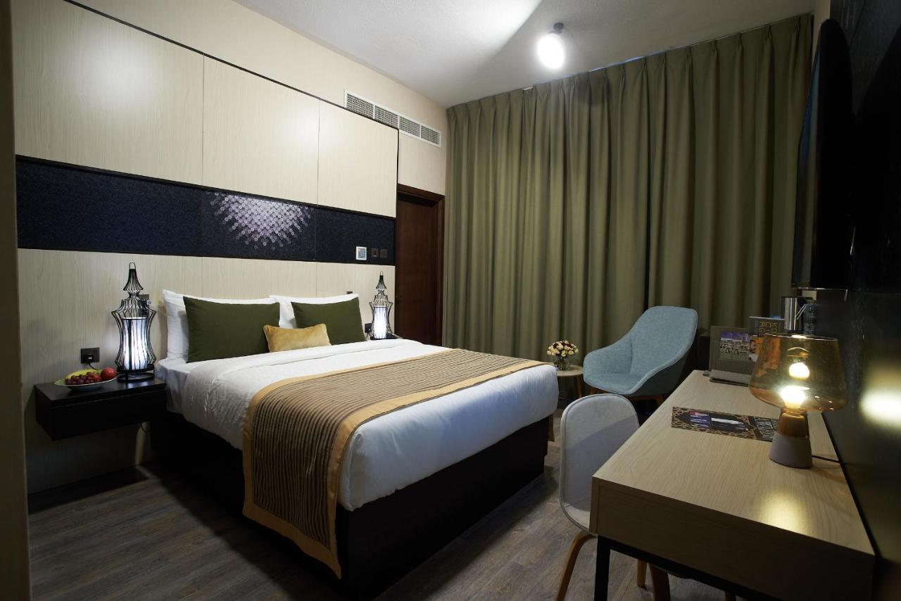 Time Express Hotel Al Khan Sharjah Luaran gambar