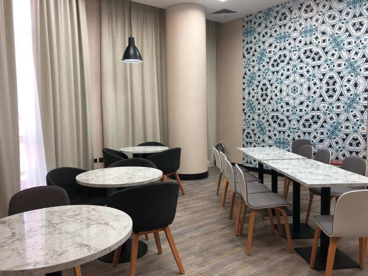 Time Express Hotel Al Khan Sharjah Luaran gambar