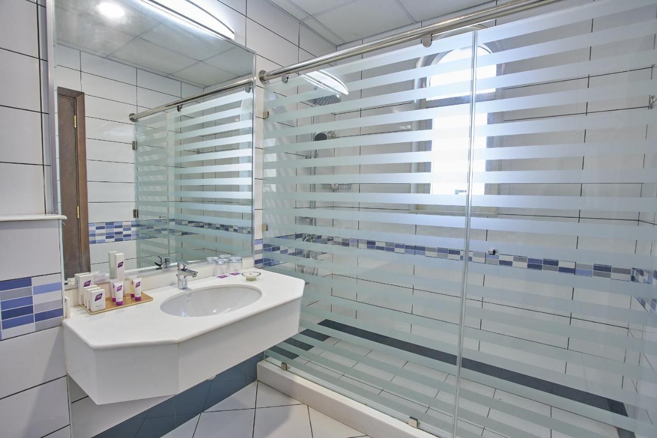 Time Express Hotel Al Khan Sharjah Luaran gambar